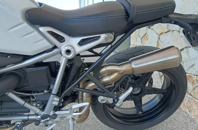 BMW 1200 NineT Racer + Capot de selle 6500km