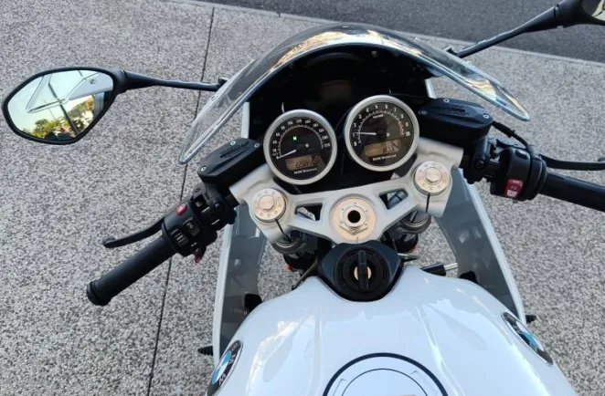 BMW 1200 NineT Racer + Capot de selle 6500km