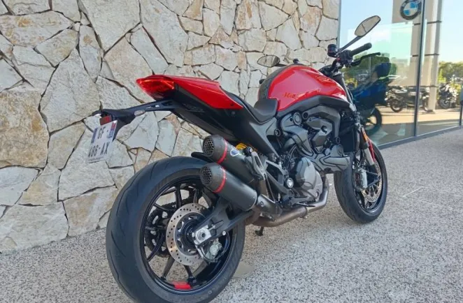 DUCATI Monster 937