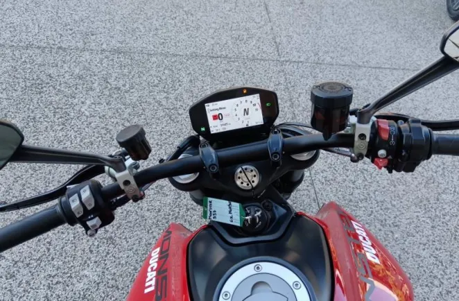 DUCATI Monster 937