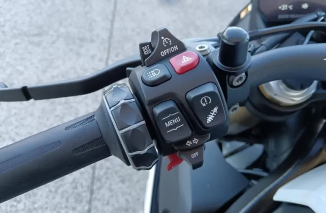 BMW 1000 R FULL PACK