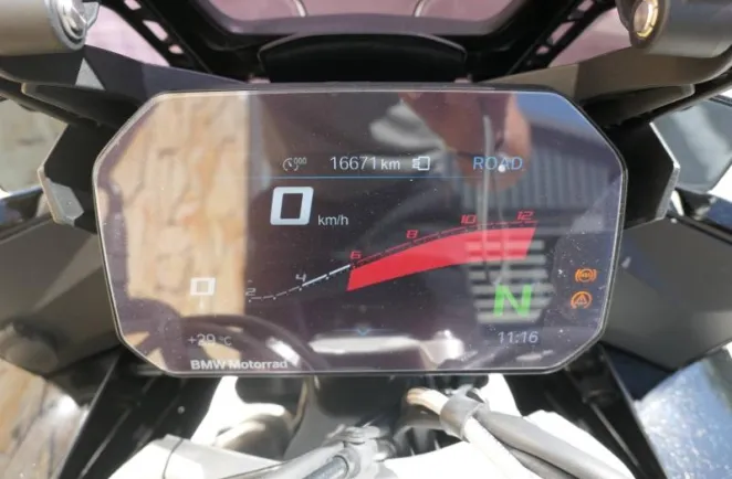 BMW 1000 XR Style Triple Black + Options