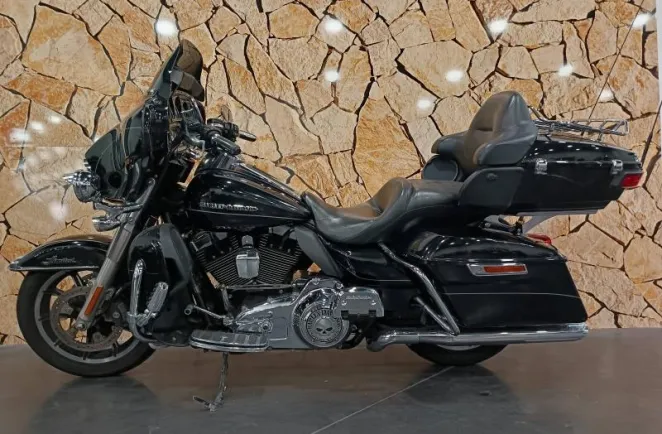 HARLEY-DAVIDSON Electra Glide Ultra Limited 1690 Noir ABS 2014