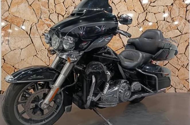 HARLEY-DAVIDSON Electra Glide Ultra Limited 1690 Noir ABS 2014