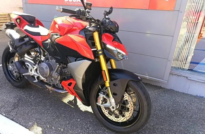 DUCATI Streetfighter V2 S 1ère main garantie 17/06/2027