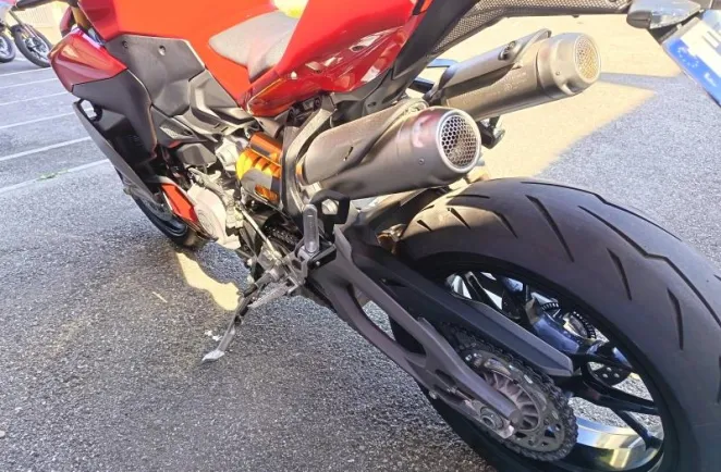 DUCATI Streetfighter V2 S 1ère main garantie 17/06/2027