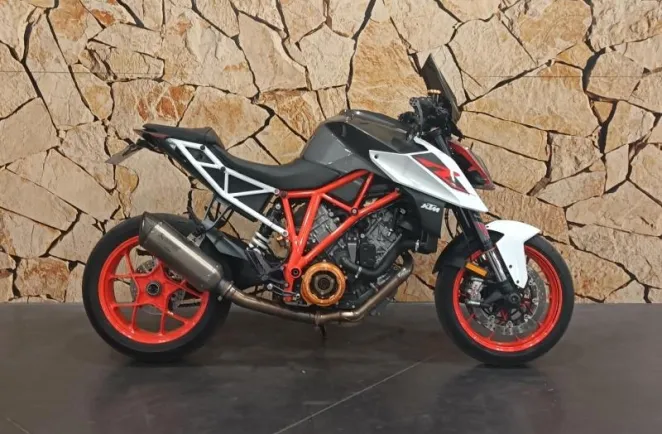 KTM Super Duke 1290 R ABS 2018