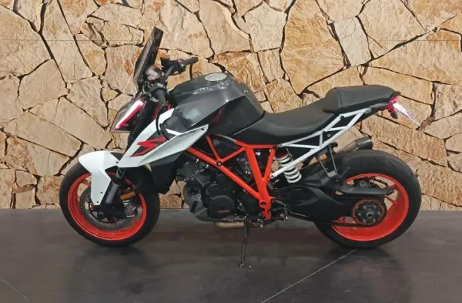 KTM Super Duke 1290 R ABS 2018