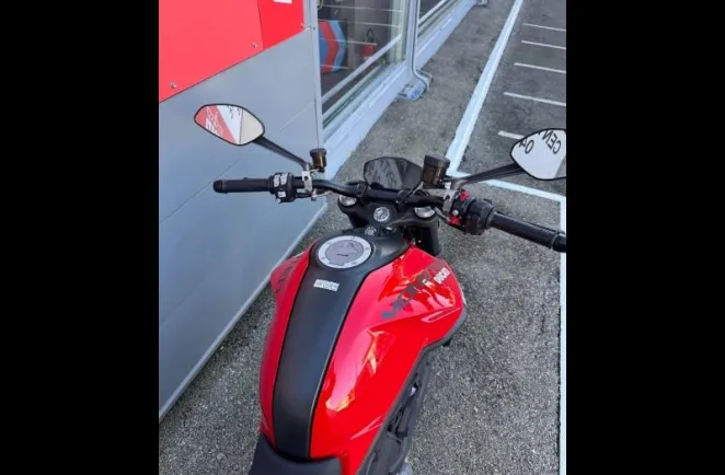 DUCATI Monster 937