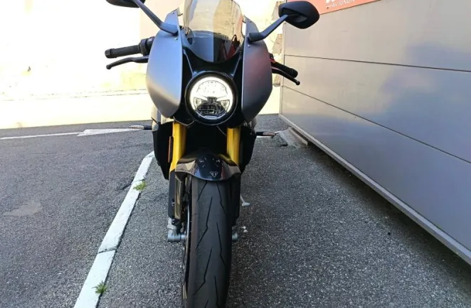 TRIUMPH Speed Triple 1200 RR BREITLING 1ERE MAIN GTIE 21/06/2028