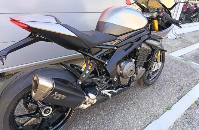 TRIUMPH Speed Triple 1200 RR BREITLING 1ERE MAIN GTIE 21/06/2028