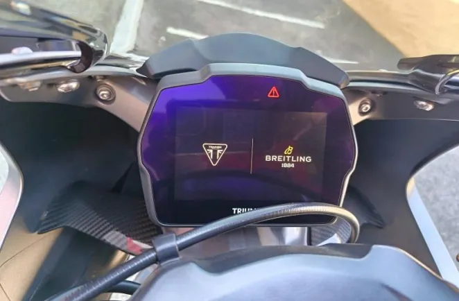 TRIUMPH Speed Triple 1200 RR BREITLING 1ERE MAIN GTIE 21/06/2028