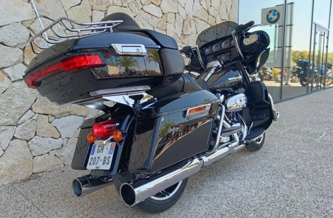 HARLEY-DAVIDSON 1868 Noir + pot