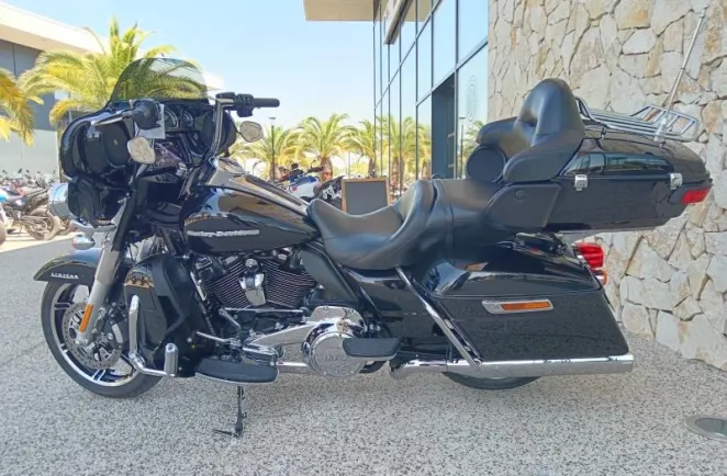 HARLEY-DAVIDSON 1868 Noir + pot