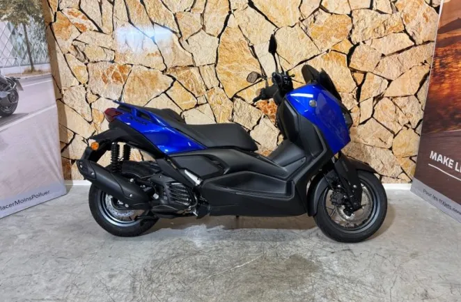 YAMAHA X-Max 125 2025