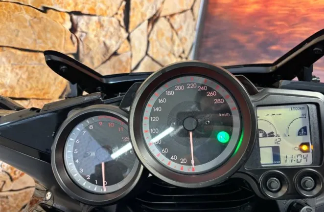 YAMAHA FJR 1300 2011