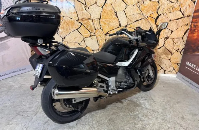 YAMAHA FJR 1300 2011