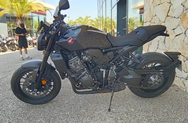 HONDA 1000 R+ 2023 Black edition
