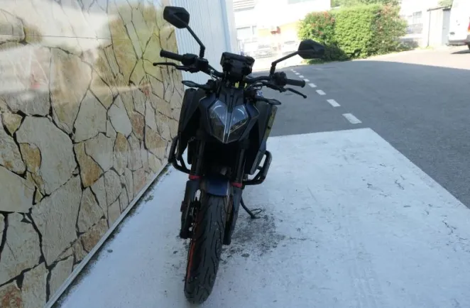 KTM 125 + Silencieux Akrapovic + Options