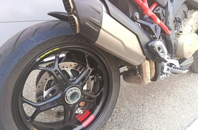 DUCATI Multistrada V4 Pikes Peak Ligne complète + top case gtie 24/02/2029