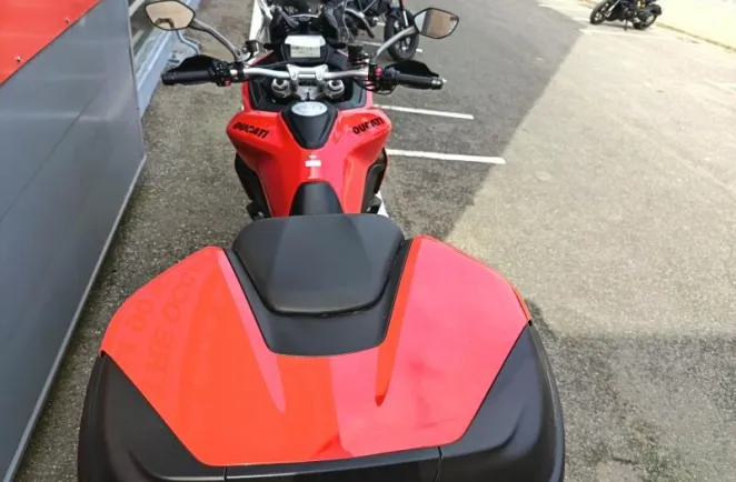DUCATI Multistrada V2 S + TOP CASE