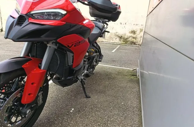 DUCATI Multistrada V2 S + TOP CASE