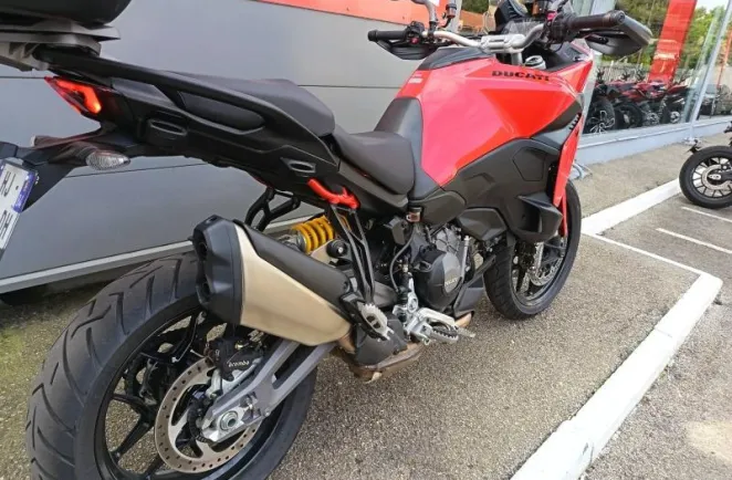 DUCATI Multistrada V2 S + TOP CASE