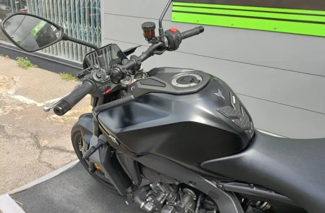 YAMAHA -09 900 REVISEE A SASIR