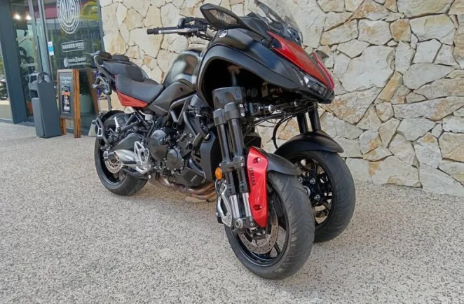 YAMAHA Niken GT 900 2020 Avec valises Yamaha.