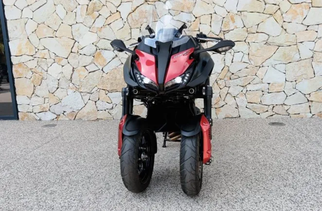 YAMAHA Niken GT 900 2020 Avec valises Yamaha.