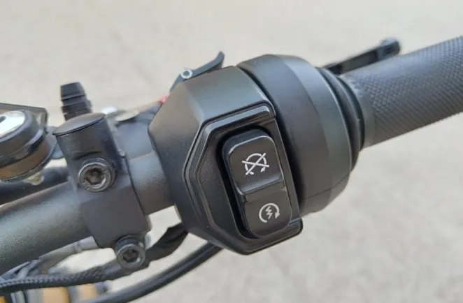 INDIAN 1200 Carbon 2020 Akrapovic