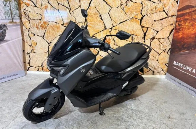 YAMAHA NMAX 125