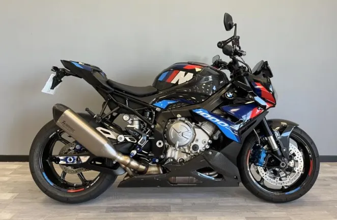 BMW M 1000 R