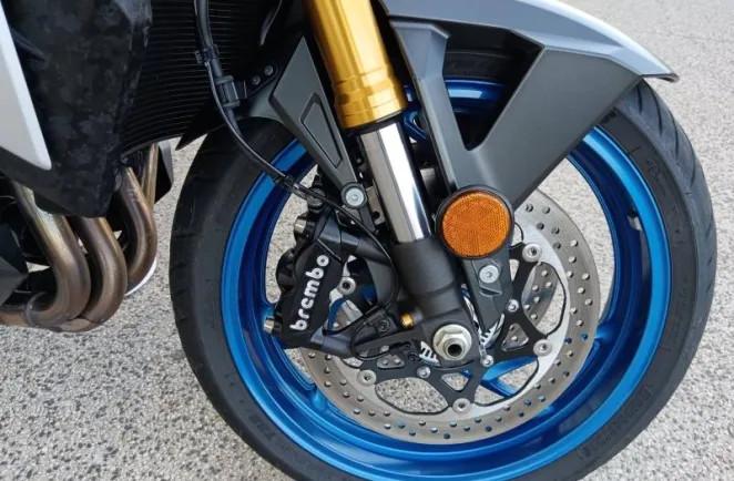 SUZUKI 1000 2023
