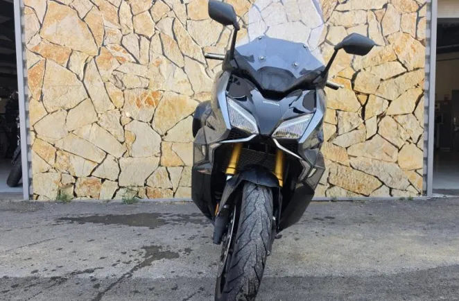 HONDA 750 2024