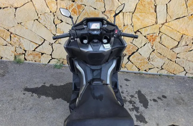 HONDA 750 2024