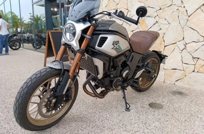 CF MOTO CLX 700