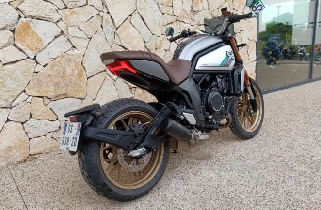 CF MOTO CLX 700