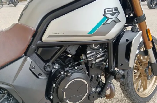CF MOTO CLX 700