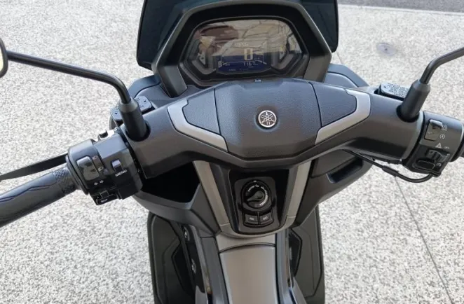 YAMAHA 125  N-MAX