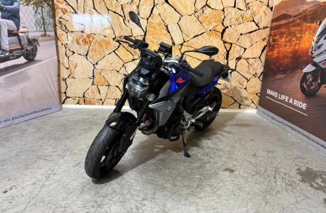 BMW F 900 R