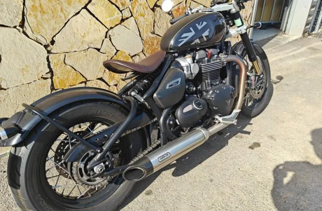 TRIUMPH Bobber 1200 TFC n°146/750