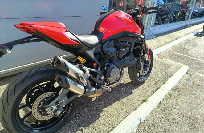 DUCATI Monster+ 1ère main garantie 12 mois