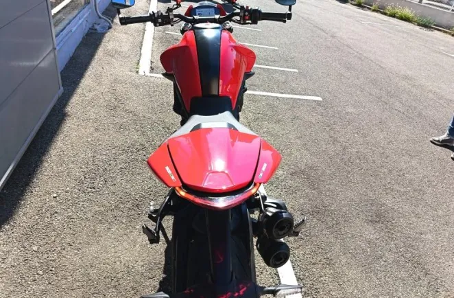 DUCATI Monster+ 1ère main garantie 12 mois