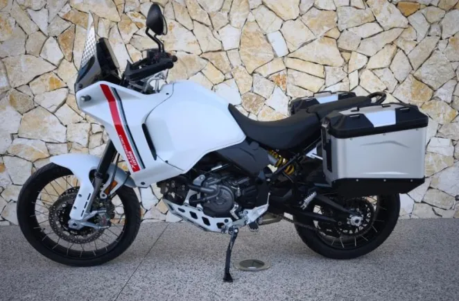 DUCATI 937 Desert X