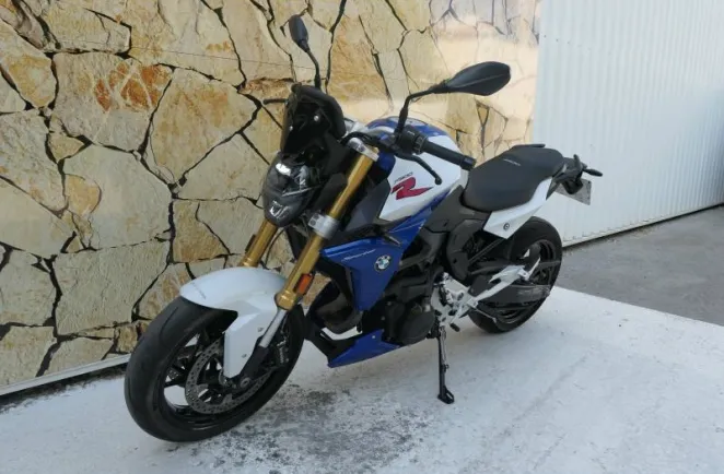 BMW 900 R 105 ch Style Sport + Shifter Pro
