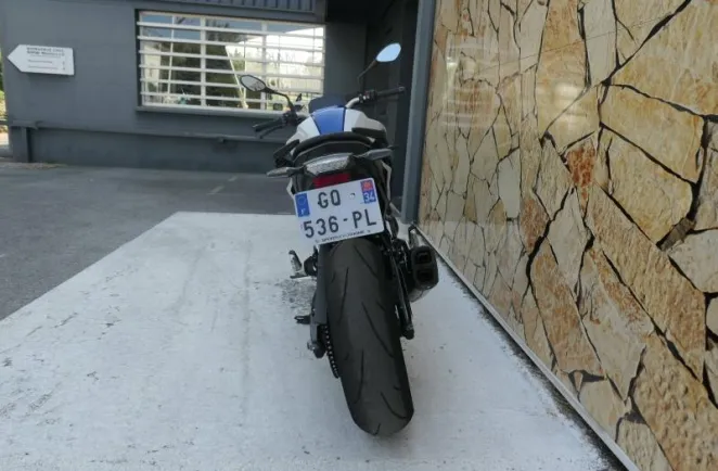 BMW 900 R 105 ch Style Sport + Shifter Pro