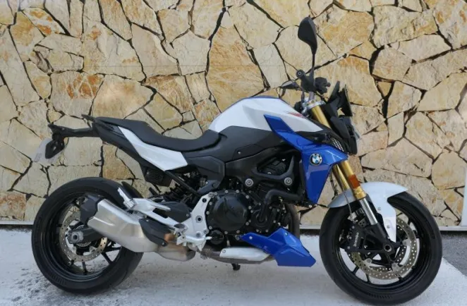 BMW 900 R 105 ch Style Sport + Shifter Pro