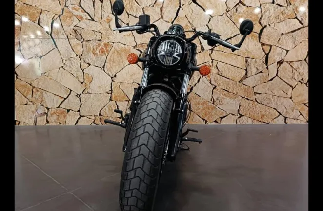 INDIAN Scout Bobber 1250 Limited + Tech