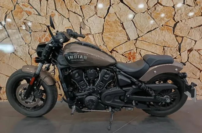 INDIAN Scout Bobber 1250 Limited + Tech